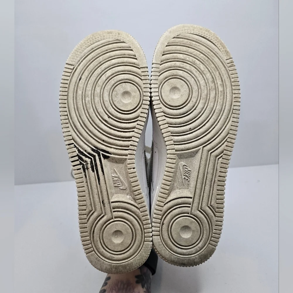 Nike | AF1's Low 'White Irisdescent Swoosh' tennis prep sporty sneakers | WMS 7 - Picture 14 of 14